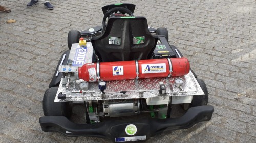 The first hydrogen-powered competition kart